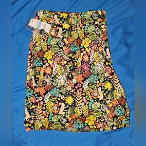Crown & ivy 20W Dress Shorts Jungle Print